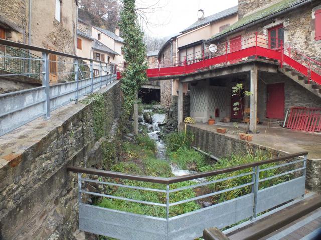 Le Truel, Aveyron, France in December, and raining!