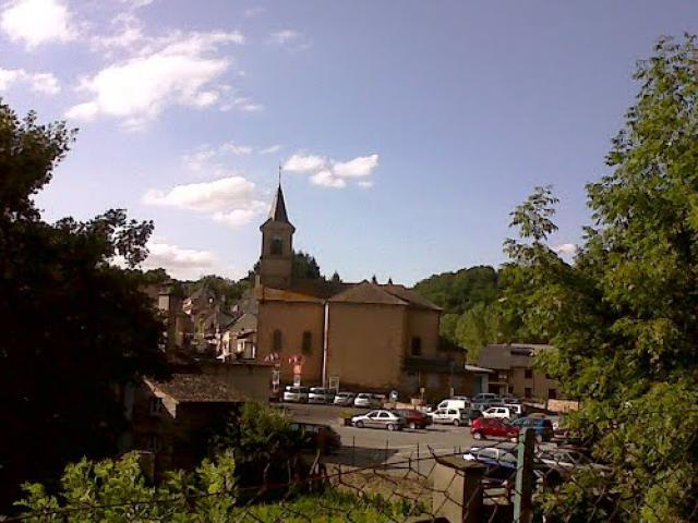 Pont de Salars, son église
