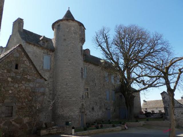Château-Chambre d'hôtes à LUNAC
