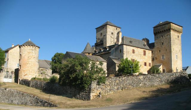 Château de Galinières, à Pierrefiche, dans l'Aveyron.