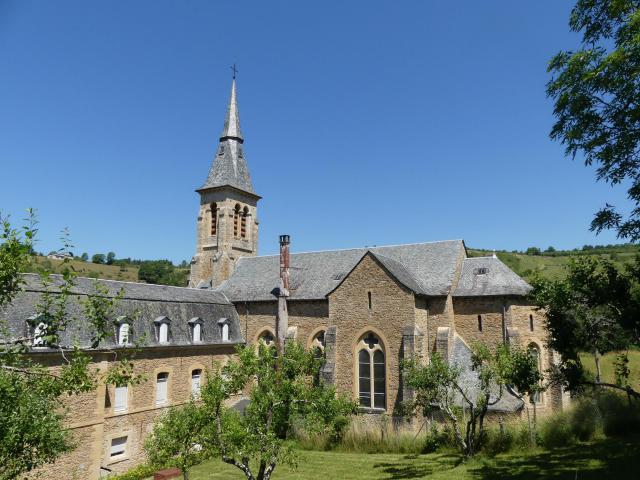 Le couvent de Malet, Saint-Côme-d'Olt, Aveyron, France.