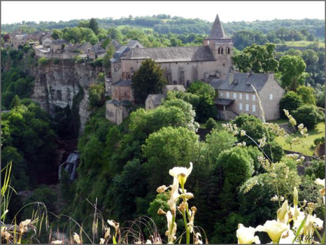 Bozouls: La cascade dans le