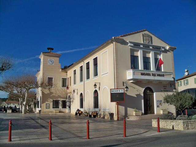 Mairie de Noves (13)