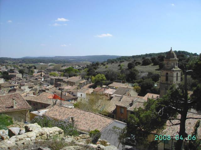 Vue sur le village et le clocher