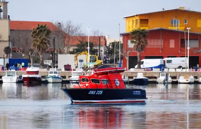 evolution vedette sauvetage au port @J-F