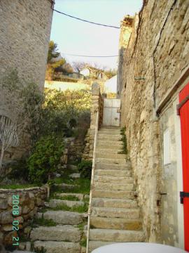Tout en pierres, façades ou escaliers