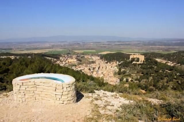La Table d’Orientation au Sommet de la Colline Saint-Claude