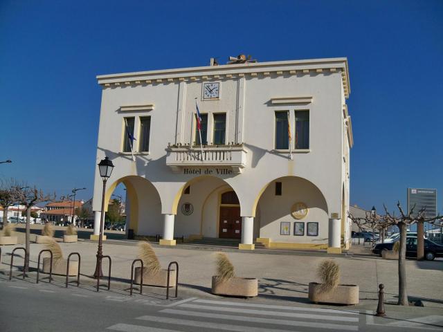 Mairie des Saintes Maries de la Mer (13)