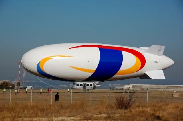 France: Aéroport Marseille-Provence(Mission Total Pole AIRSHIP DE j.L.Etienne)