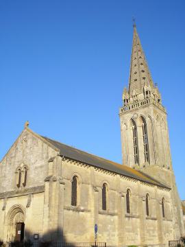 Bretteville-l'Orgueilleuse (Normandie, France). L'église Saint-Germain.