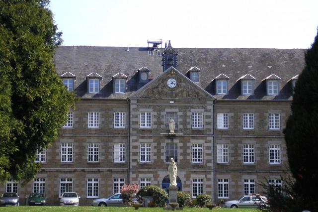 Vaudry (Normandie, France). Bâtiment principal de Blon.