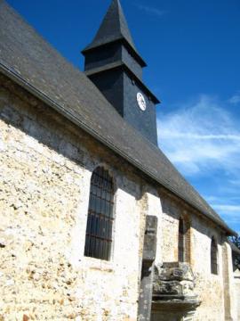 Vue de l'église des Authieux-sur-Calonne
