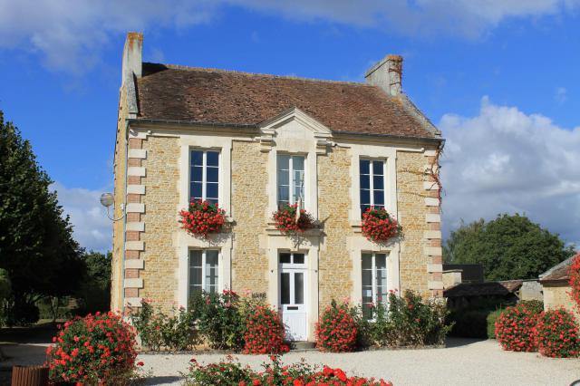 mairie de Moult (ancienne école des garçons) (Calvados)