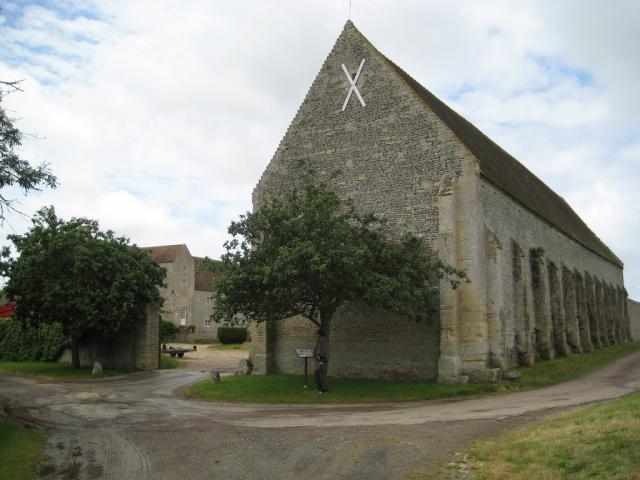 Manoir et ferme de la Baronnie avec la grange aux Dîmes à Crépon (Calvados)