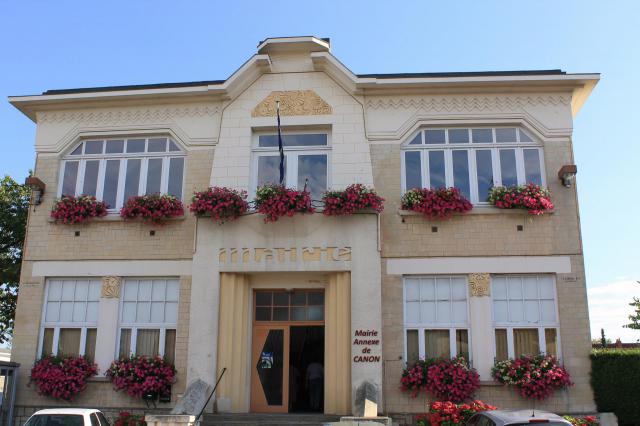 Mairie annexe de Canon à Mézidon-Canon (Calvados)