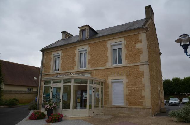Mairie de Frénouville.