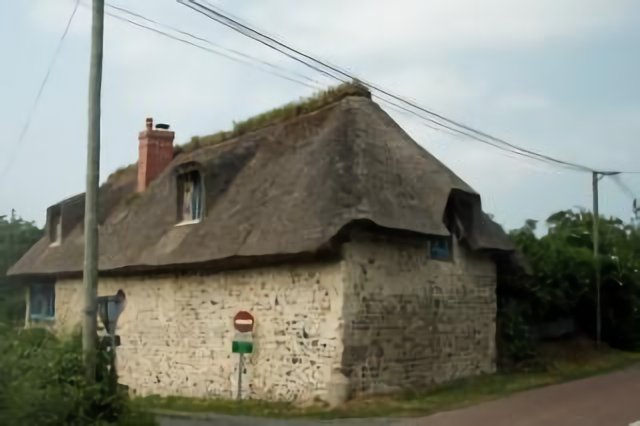 D513 between Pennedepie & Vasouy - View North on Traditional Norman Rural Architecture