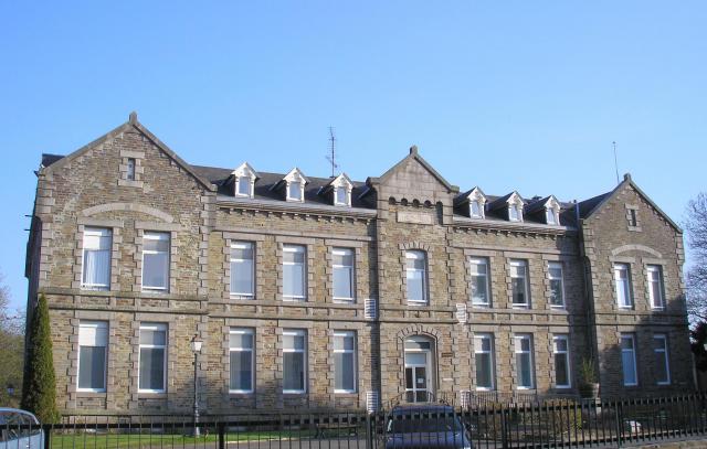 Condé-sur-Noireau (Normandie, France). L'hospice.