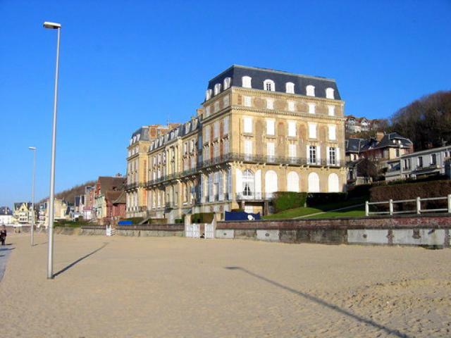 Les Roches Noires
