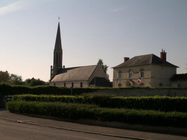 église et mairie de Petiville
