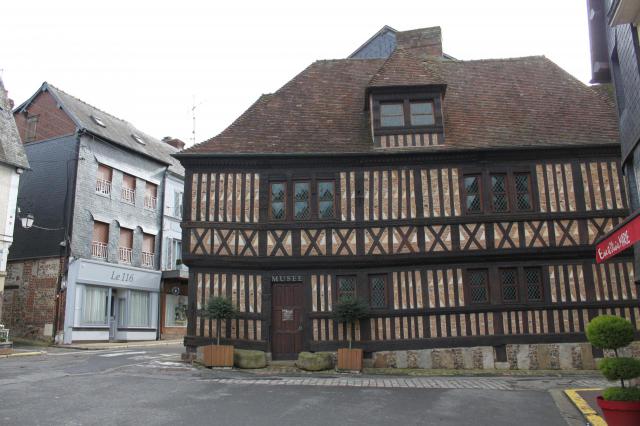 Manoir transformé en musée