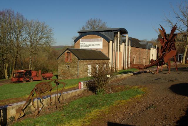 La maison des ressources géologiques Normandes à Saint-Rémy-sur-Orne, Calvados.