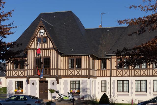 Mairie de Saint-Arnoult