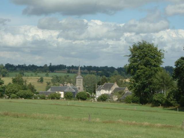 Pierres from a distance