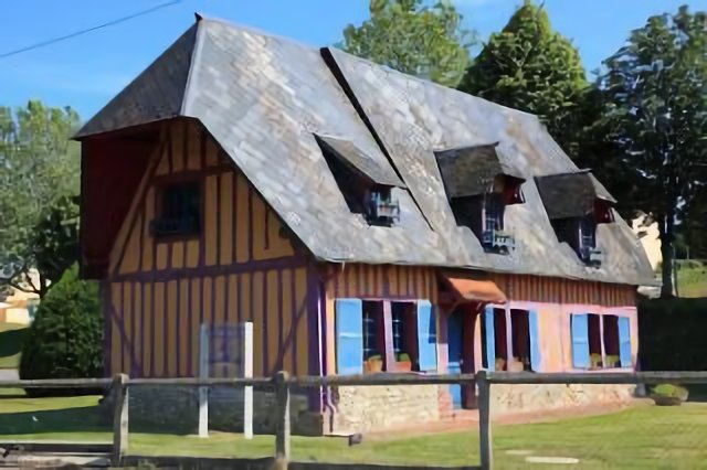 La Bibliothèque municipale, Le Mesnil-Guillaume