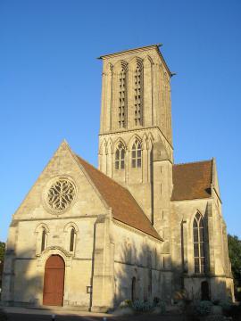 Saint-Manvieu-Norrey (Normandie, France). L'église Notre-Dame-des-Labours de Norrey-en-Bessin.