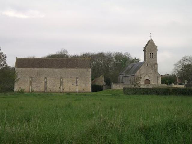 Eglise St Martin et grange aux dîmes