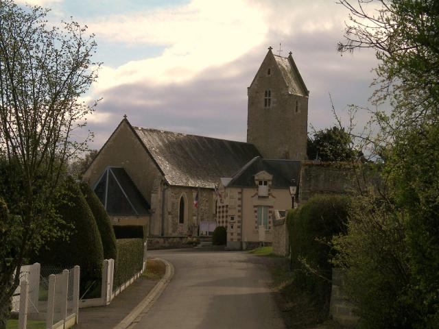 Eglise et mairie de Vacognes, commune de Vacognes-Neuilly (Calvados)