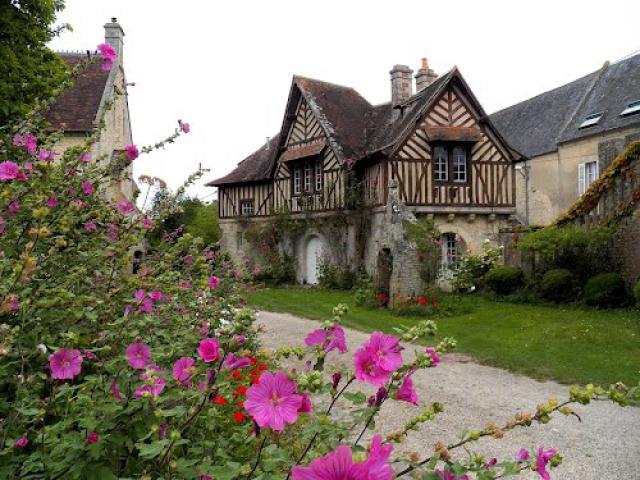 Commes - Propriété et maison normande