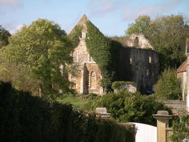 ruine de l'abbaye de Barbery