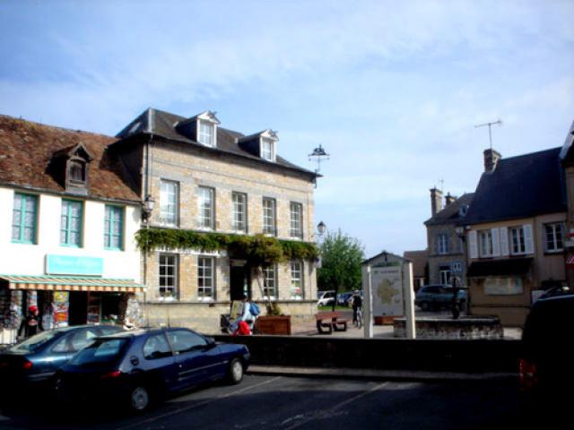 Place du Village Clecy