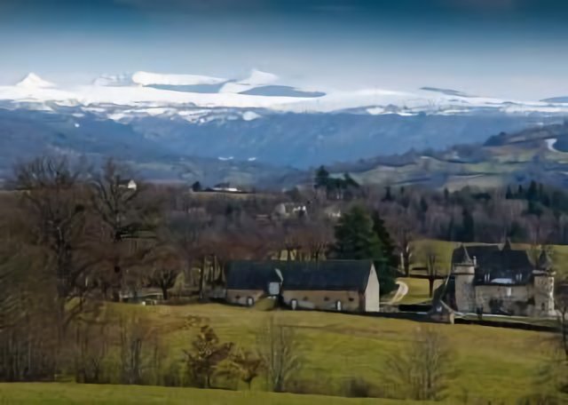 Puy Violent and Puy Mary from Sourniac