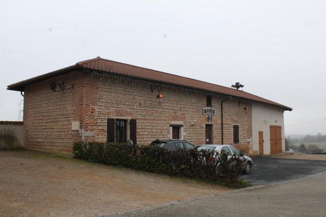 Mairie de Chanoz-Châtenay.