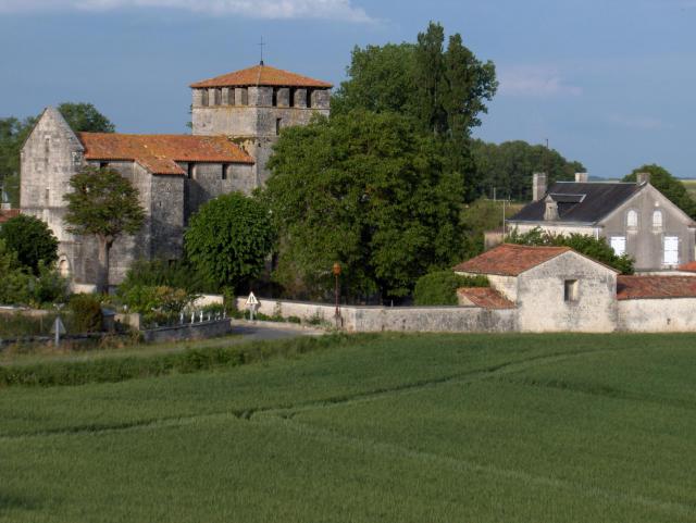Bourg de Voulgézac (Charente)