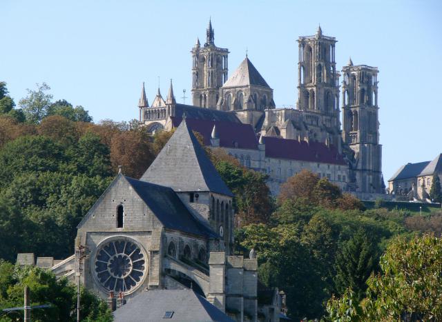 Vue de la cathédrale Notre-Dame de Laon.