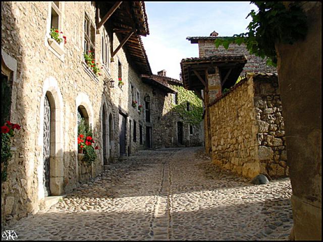 La rue des Rondes de Pérouges