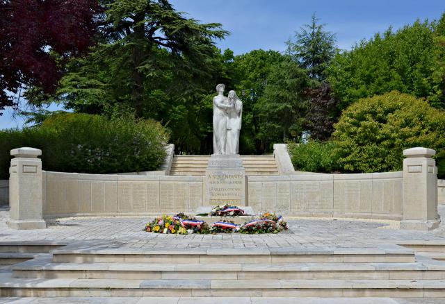Cet édifice est répertorié dans la base Mérimée, base de données sur le patrimoine architectural français du ministère de la Culture, sous…