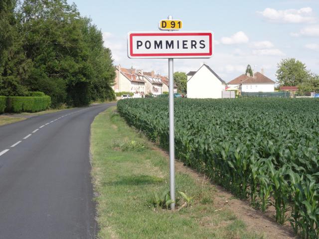 Pommiers (Aisne) city limit sign