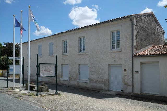 Mairie Ferrières Charente-Maritime France