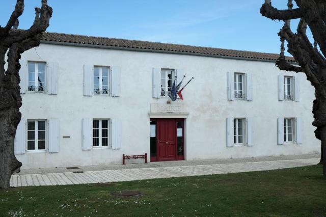 Mairie Saint-Rogatien Charente-Maritime France