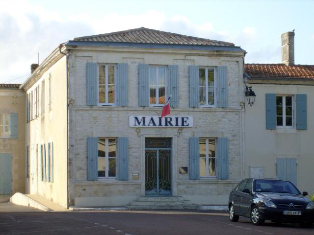 Mairie de Saint-Just-Luzac