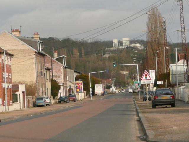 SOISSONS -02- Avenue de Coucy