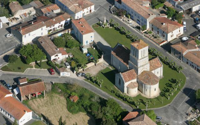 Cet édifice est répertorié dans la base Mérimée, base de données sur le patrimoine architectural français du ministère de la Culture, sous…
