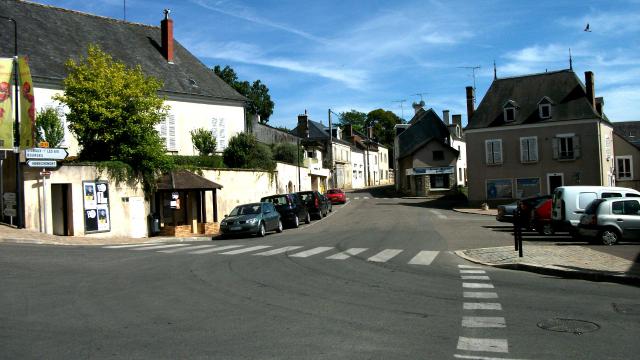 Départementale 11 à Menetou-Salon en direction de Bourges