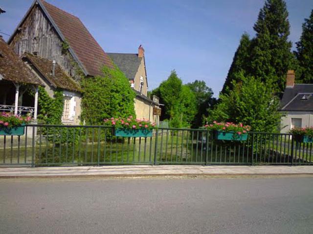 Bridge in Veaugues