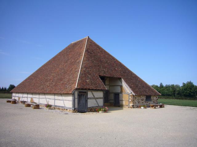 BOUCARD - GRANGE PYRAMIDALE